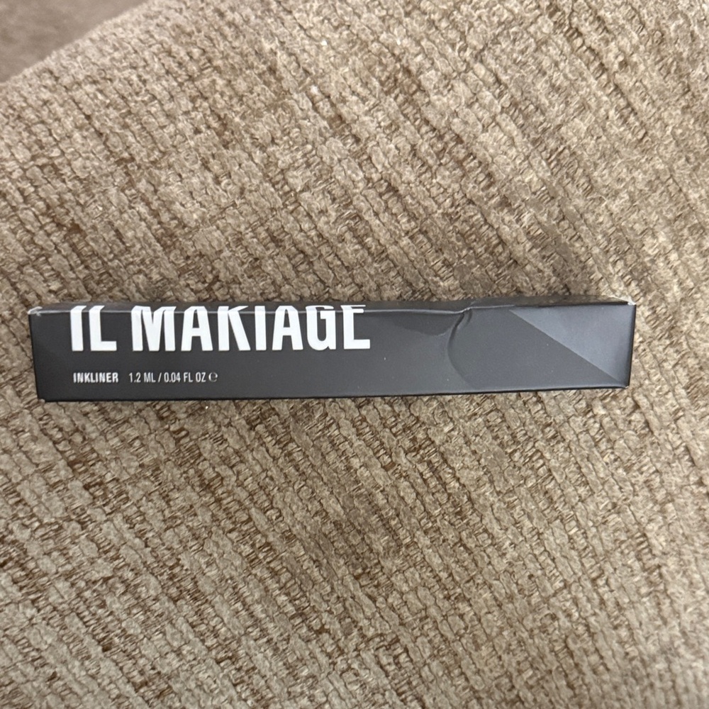IL MAKIAGE Ink Liner - Black Packaging